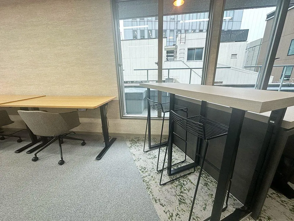 会議室＆執務室什器付き 銀座アドレスのセットアップ物件の居抜き賃貸オフィス物件(約25坪) ｜居抜きオフィス物件検索サイト【vivit-ビビット】（6）