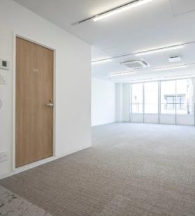 ラウンジ付き！ 会議室付き！の居抜き賃貸オフィス物件(約45坪) ｜居抜きオフィス物件検索サイト【vivit-ビビット】（サムネイル6）