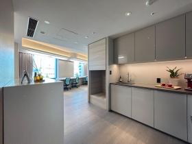 おしゃれなオフィス！ 充実した館内設備！の居抜き賃貸オフィス物件(約15坪) ｜居抜きオフィス物件検索サイト【vivit-ビビット】（サムネイル3）