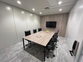 会議室・執務室全てに什器付き！ 名古屋の内装付きオフィスの居抜き賃貸オフィス物件(約35坪) ｜居抜きオフィス物件検索サイト【vivit-ビビット】（サムネイル1）