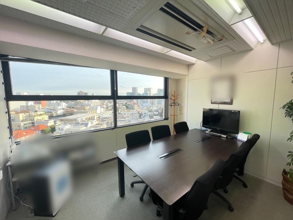 駅近の物件！ 会議室多数！の居抜き賃貸オフィス物件(約70坪) ｜居抜きオフィス物件検索サイト【vivit-ビビット】（1）