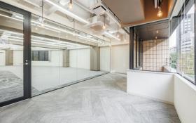 会議室2室 リフレッシュスペースの居抜き賃貸オフィス物件(約55坪) ｜居抜きオフィス物件検索サイト【vivit-ビビット】（サムネイル4）