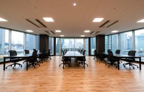 共用会議室付き 家具付きオフィスの居抜き賃貸オフィス物件(約25坪) ｜居抜きオフィス物件検索サイト【vivit-ビビット】（サムネイル1）