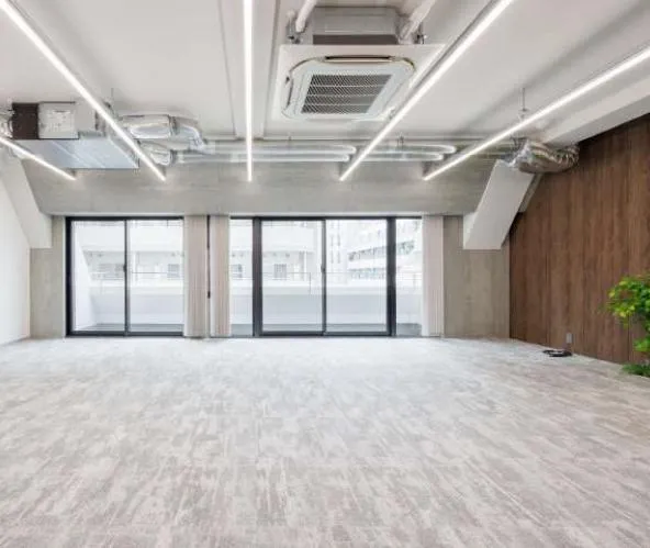 テレカンブース2室付き 会議室2部屋　執務室18席の居抜き賃貸オフィス物件(約30坪) ｜居抜きオフィス物件検索サイト【vivit-ビビット】（5）