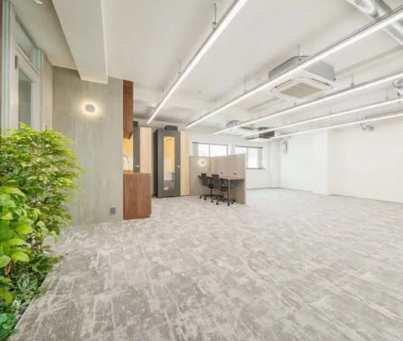 テレカンブース2室付き 会議室2部屋　執務室18席の居抜き賃貸オフィス物件(約30坪) ｜居抜きオフィス物件検索サイト【vivit-ビビット】（6）