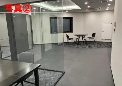 シックでおしゃれ 会議室付き！の居抜き賃貸オフィス物件(約45坪) ｜居抜きオフィス物件検索サイト【vivit-ビビット】（3）