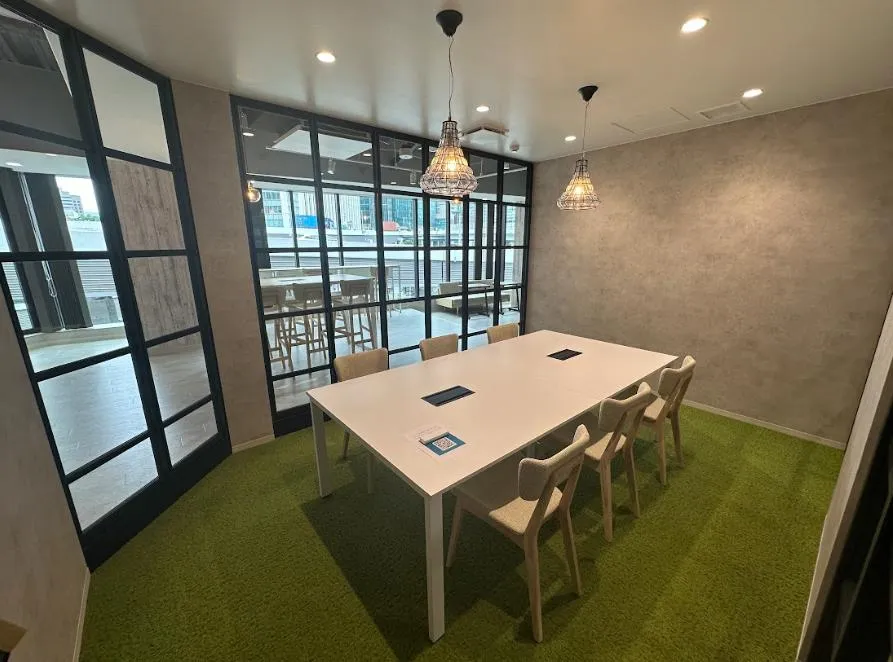 会議室1室 室外トイレの居抜き賃貸オフィス物件(約45坪) ｜居抜きオフィス物件検索サイト【vivit-ビビット】（4）