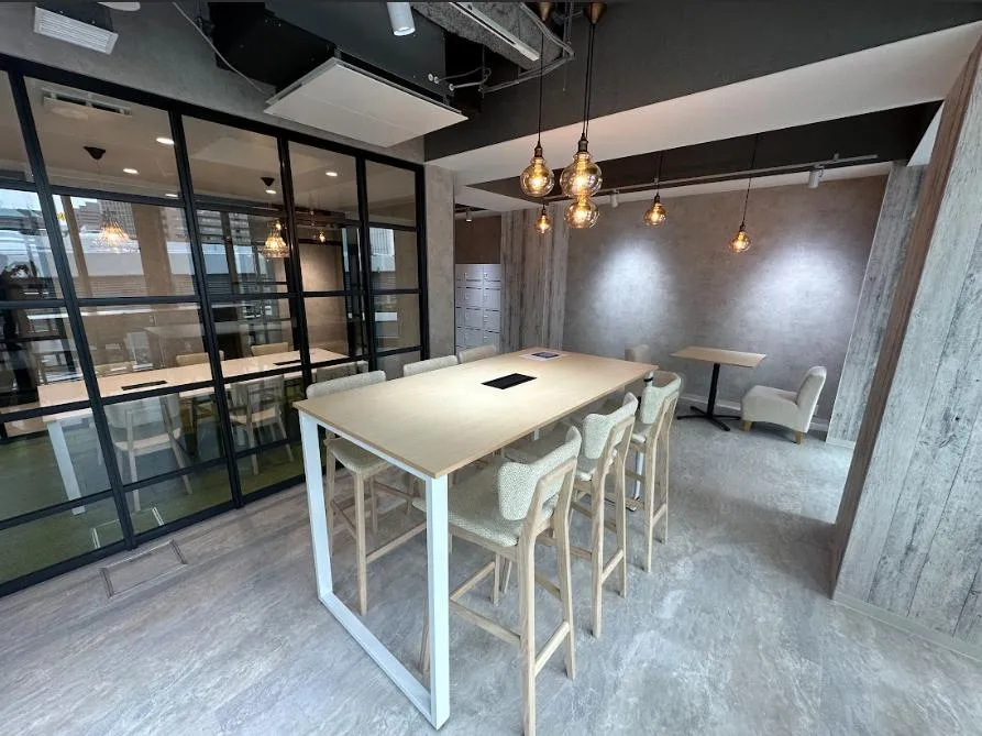 会議室1室 室外トイレの居抜き賃貸オフィス物件(約45坪) ｜居抜きオフィス物件検索サイト【vivit-ビビット】（9）