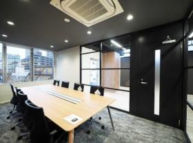 入居コスト削減可能！ 会議室2部屋造作済み！の居抜き賃貸オフィス物件(約60坪) ｜居抜きオフィス物件検索サイト【vivit-ビビット】（サムネイル1）