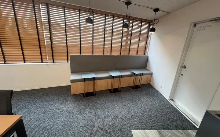 会議室2つ付き！ フルセットアップ物件の居抜き賃貸オフィス物件(約45坪) ｜居抜きオフィス物件検索サイト【vivit-ビビット】（6）