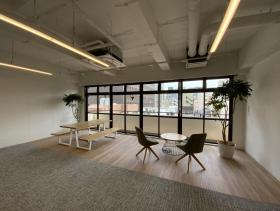 複数路線利用可能！ 会議室二部屋ありの居抜き賃貸オフィス物件(約65坪) ｜居抜きオフィス物件検索サイト【vivit-ビビット】（サムネイル6）