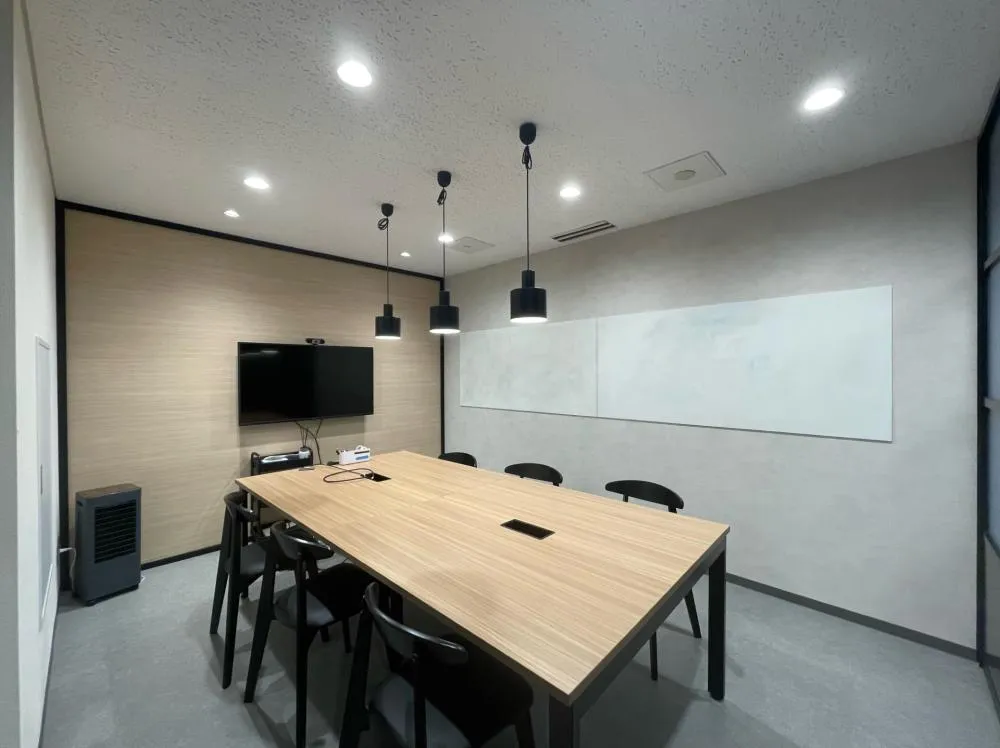 希少な恵比寿エリア！ 会議室多数！の居抜き賃貸オフィス物件(約55坪) ｜居抜きオフィス物件検索サイト【vivit-ビビット】（1）
