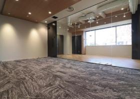 会議室付き！ 東京タワーが一望できるオフィスの居抜き賃貸オフィス物件(約35坪) ｜居抜きオフィス物件検索サイト【vivit-ビビット】（サムネイル3）
