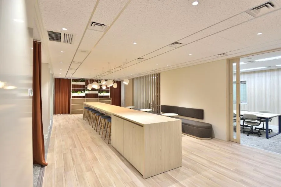 会議室付き 原状回復はクリーニングのみ！の居抜き賃貸オフィス物件(約65坪) ｜居抜きオフィス物件検索サイト【vivit-ビビット】（9）