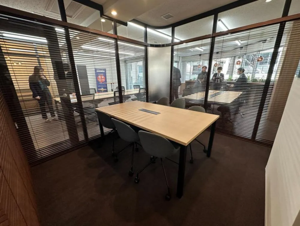 会議室造作済み！ デザイナーズ物件！の居抜き賃貸オフィス物件(約30坪) ｜居抜きオフィス物件検索サイト【vivit-ビビット】（5）