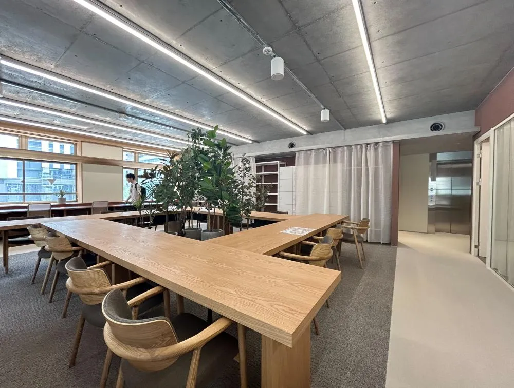 会議室付き セットアップオフィスの居抜き賃貸オフィス物件(約45坪) ｜居抜きオフィス物件検索サイト【vivit-ビビット】（4）