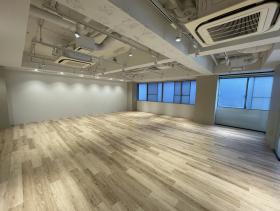 内装付きオフィス！ オープンバルコニー付きの居抜き賃貸オフィス物件(約30坪) ｜居抜きオフィス物件検索サイト【vivit-ビビット】（サムネイル4）