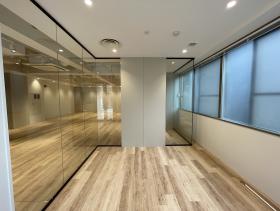 内装付きオフィス！ オープンバルコニー付きの居抜き賃貸オフィス物件(約30坪) ｜居抜きオフィス物件検索サイト【vivit-ビビット】（サムネイル8）