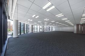 シックな内装 会議室3室有りの居抜き賃貸オフィス物件(約120坪) ｜居抜きオフィス物件検索サイト【vivit-ビビット】（サムネイル8）