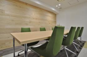 お洒落セットアップオフィス 会議室付きの居抜き賃貸オフィス物件(約45坪) ｜居抜きオフィス物件検索サイト【vivit-ビビット】（サムネイル3）