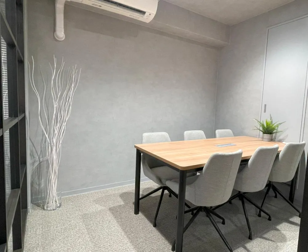 什器付きセットアップオフィス！ 会議室付き！の居抜き賃貸オフィス物件(約25坪) ｜居抜きオフィス物件検索サイト【vivit-ビビット】（6）