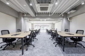 会議室、テレフォンブース2部屋 原状回復不要！の居抜き賃貸オフィス物件(約30坪) ｜居抜きオフィス物件検索サイト【vivit-ビビット】（サムネイル3）