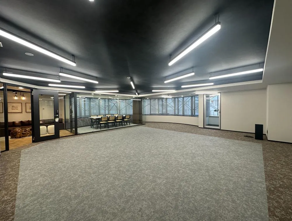 落ち着いたモダンな雰囲気！ 内装付きオフィス！！の居抜き賃貸オフィス物件(約40坪) ｜居抜きオフィス物件検索サイト【vivit-ビビット】（6）