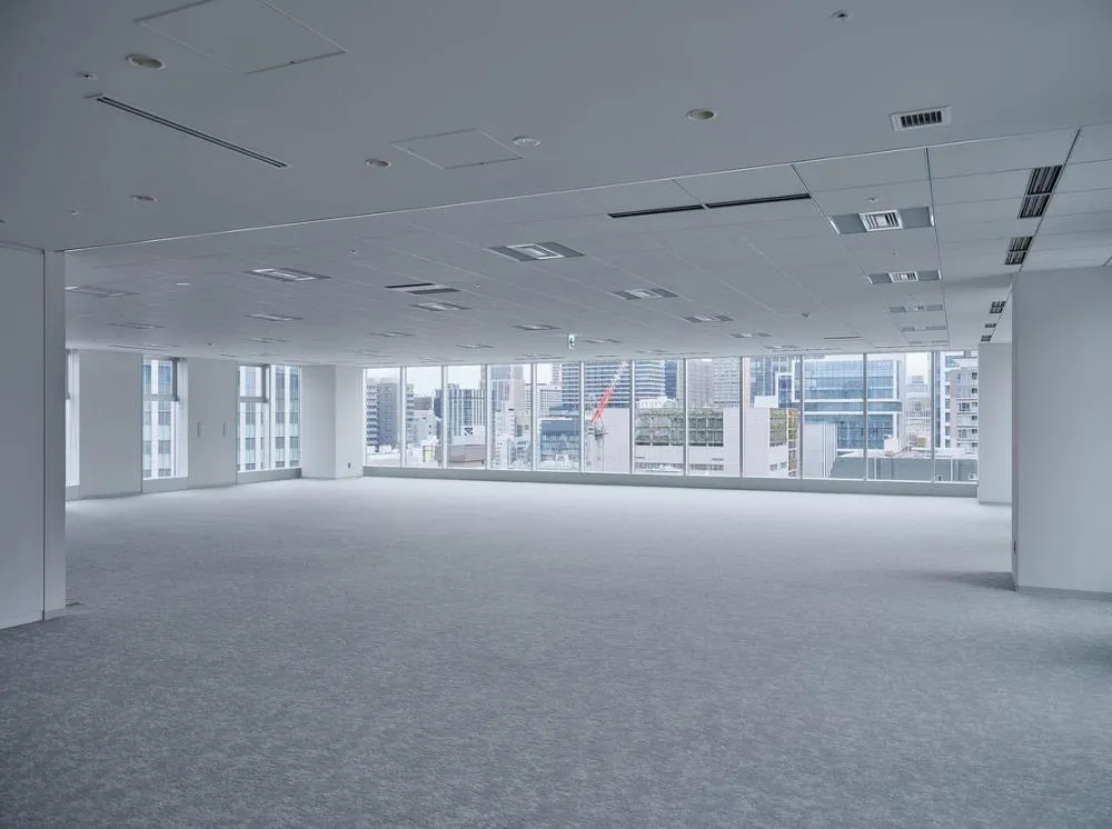 新築オフィス 会議室付きの居抜き賃貸オフィス物件(約100坪) ｜居抜きオフィス物件検索サイト【vivit-ビビット】（10）