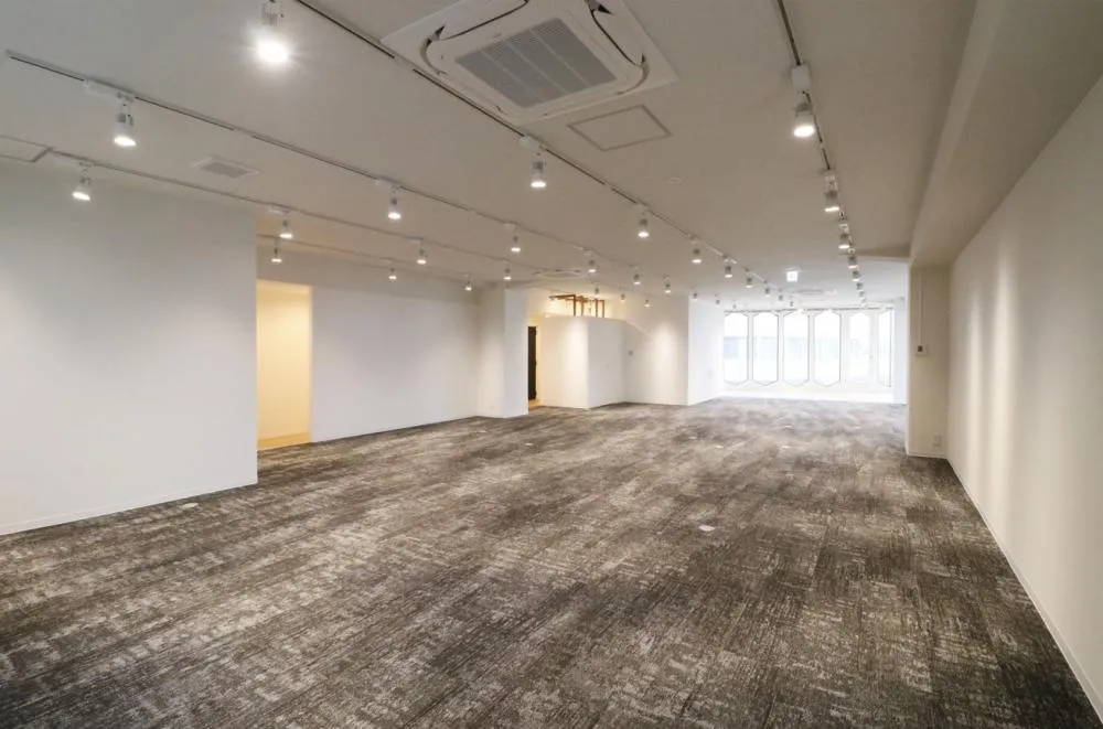 個別ブース付き！ 会議室付セットアップオフィス！の居抜き賃貸オフィス物件(約50坪) ｜居抜きオフィス物件検索サイト【vivit-ビビット】（8）
