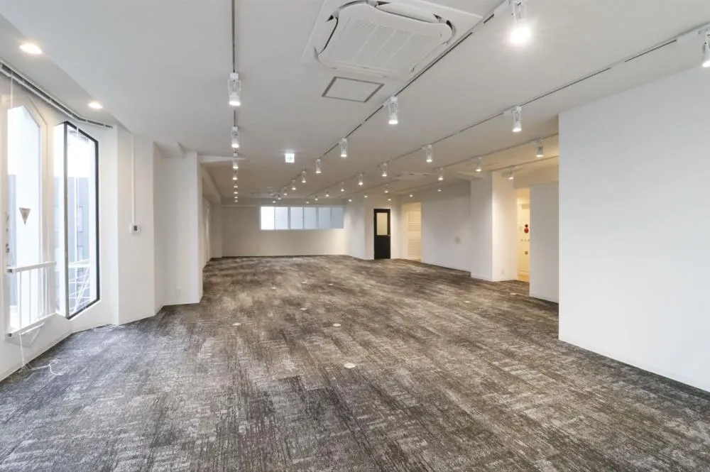 個別ブース付き！ 会議室付セットアップオフィス！の居抜き賃貸オフィス物件(約50坪) ｜居抜きオフィス物件検索サイト【vivit-ビビット】（10）