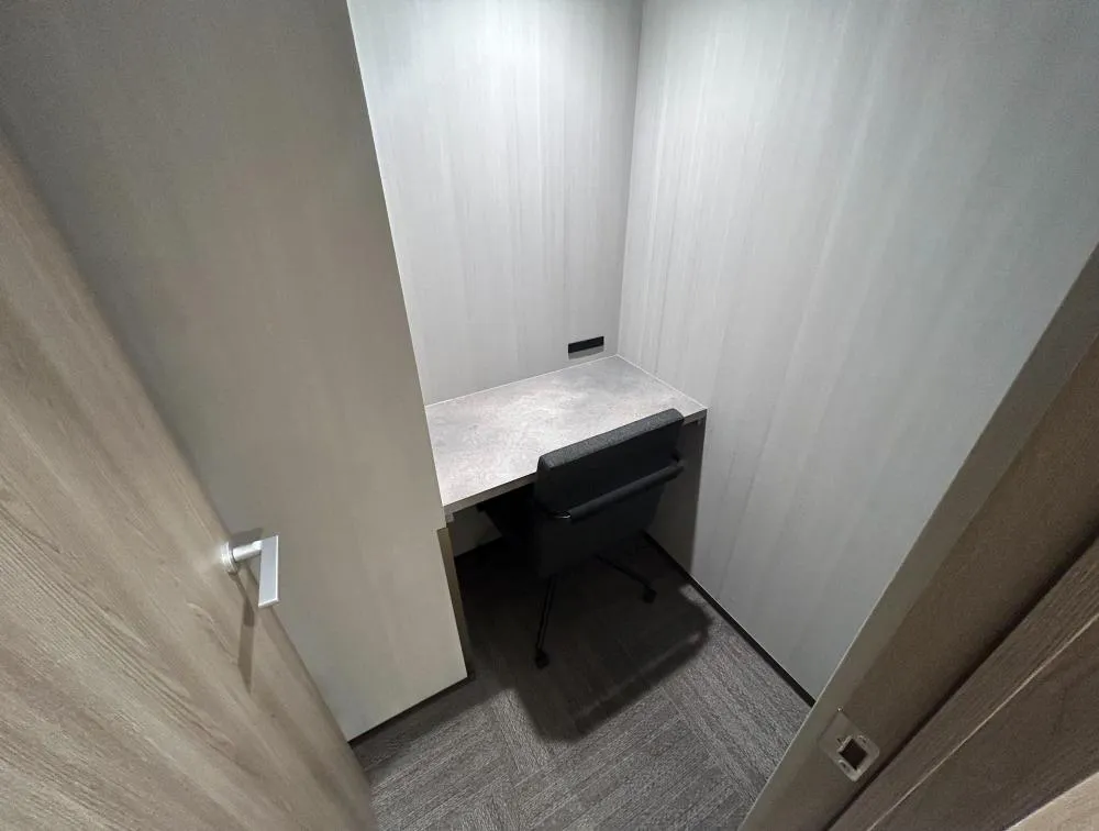 コンパクトな什器付きオフィス！ 退去時の原状回復不要！の居抜き賃貸オフィス物件(約15坪) ｜居抜きオフィス物件検索サイト【vivit-ビビット】（6）