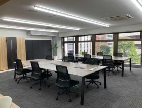 会議室造作済み！ デザイナーズ物件！の居抜き賃貸オフィス物件(約40坪) ｜居抜きオフィス物件検索サイト【vivit-ビビット】（サムネイル3）