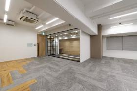 会議室付き！ ハーフセットアップオフィスの居抜き賃貸オフィス物件(約45坪) ｜居抜きオフィス物件検索サイト【vivit-ビビット】（サムネイル3）