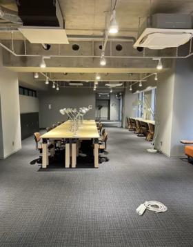 共用会議室付き 屋上テラスありの居抜き賃貸オフィス物件(約50坪) ｜居抜きオフィス物件検索サイト【vivit-ビビット】（サムネイル4）