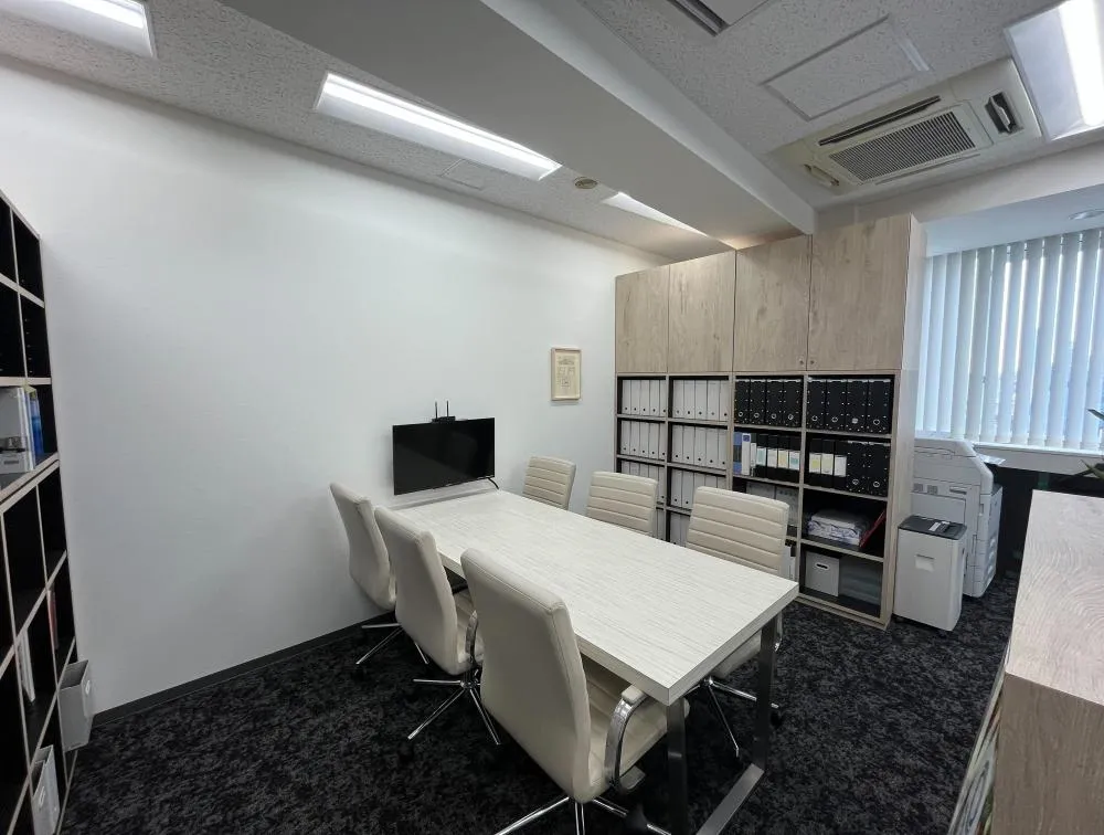 渋谷エリア居抜きオフィス！ 家具・什器付き！の居抜き賃貸オフィス物件(約20坪) ｜居抜きオフィス物件検索サイト【vivit-ビビット】（1）