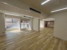 小規模セットアップオフィス 会議室付きの居抜き賃貸オフィス物件(約35坪) ｜居抜きオフィス物件検索サイト【vivit-ビビット】（サムネイル6）