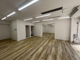 小規模セットアップオフィス 会議室付きの居抜き賃貸オフィス物件(約35坪) ｜居抜きオフィス物件検索サイト【vivit-ビビット】（サムネイル7）