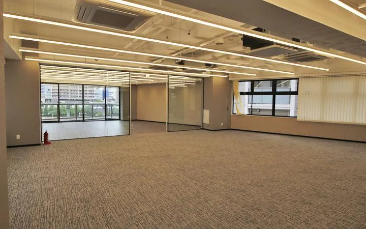 会議室2室 開放感あふれるセットアップ物件の居抜き賃貸オフィス物件(約60坪) ｜居抜きオフィス物件検索サイト【vivit-ビビット】（7）