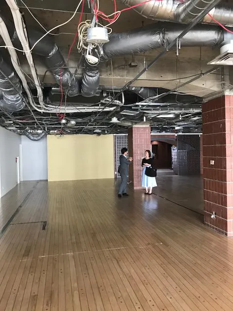 東京都港区南青山の居抜き賃貸オフィス物件(約105坪) ｜居抜きオフィス物件検索サイト【vivit-ビビット】（3）