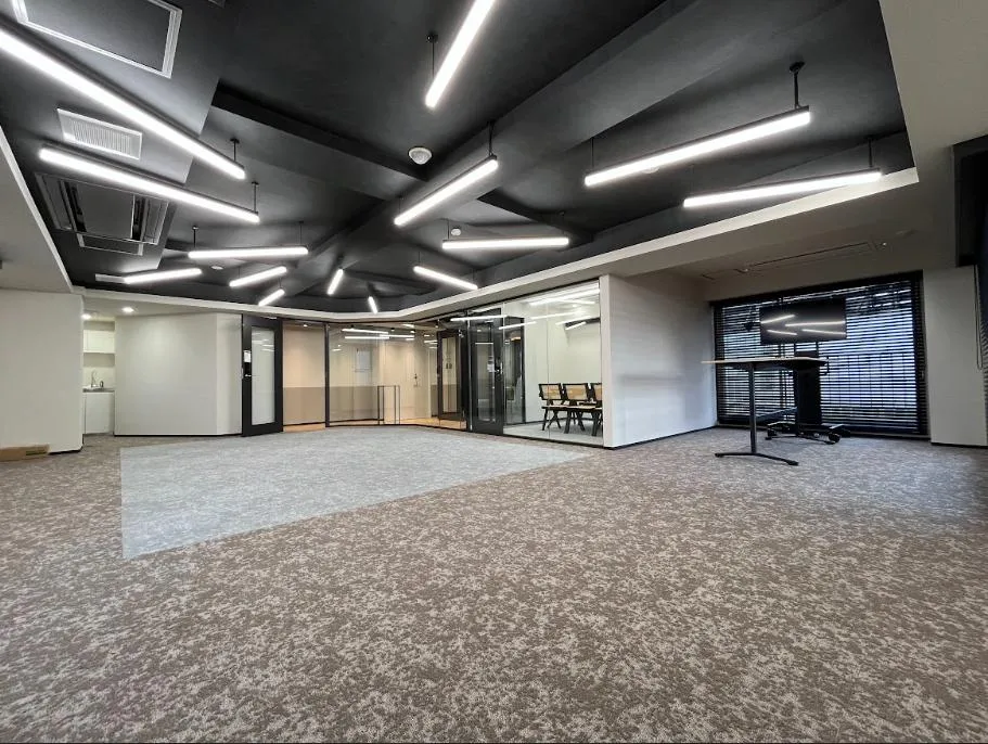 初期費用が安い！ 会議室付セットアップオフィス！の居抜き賃貸オフィス物件(約25坪) ｜居抜きオフィス物件検索サイト【vivit-ビビット】（1）
