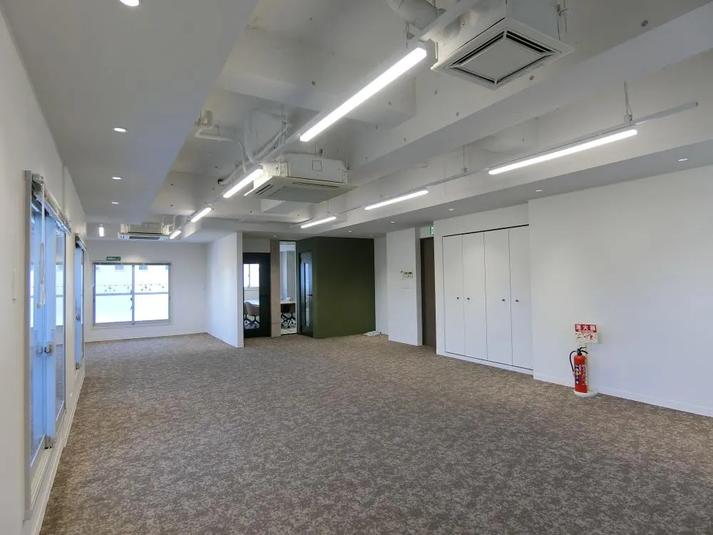 会議室設置済み 人気エリア内装付きオフィスの居抜き賃貸オフィス物件(約40坪) ｜居抜きオフィス物件検索サイト【vivit-ビビット】（3）