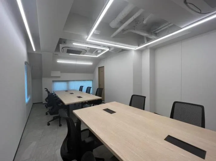 フルセットアップ 会議室１部屋ありの居抜き賃貸オフィス物件(約20坪) ｜居抜きオフィス物件検索サイト【vivit-ビビット】（3）