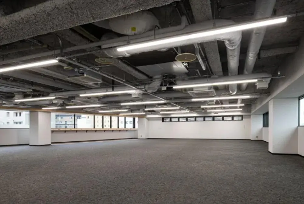 会議室つき 大型ビルの一室の居抜き賃貸オフィス物件(約125坪) ｜居抜きオフィス物件検索サイト【vivit-ビビット】（5）