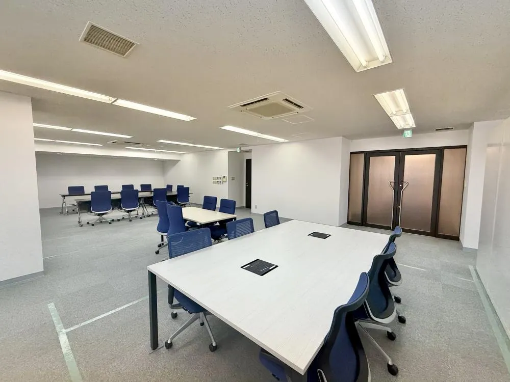 設置家具の買い取り可能 会議室3部屋想定の居抜き賃貸オフィス物件(約110坪) ｜居抜きオフィス物件検索サイト【vivit-ビビット】（7）