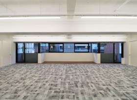会議室付き 一部什器付きの居抜き賃貸オフィス物件(約50坪) ｜居抜きオフィス物件検索サイト【vivit-ビビット】（サムネイル5）