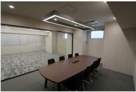 会議室付き 一部什器付きの居抜き賃貸オフィス物件(約50坪) ｜居抜きオフィス物件検索サイト【vivit-ビビット】（サムネイル3）