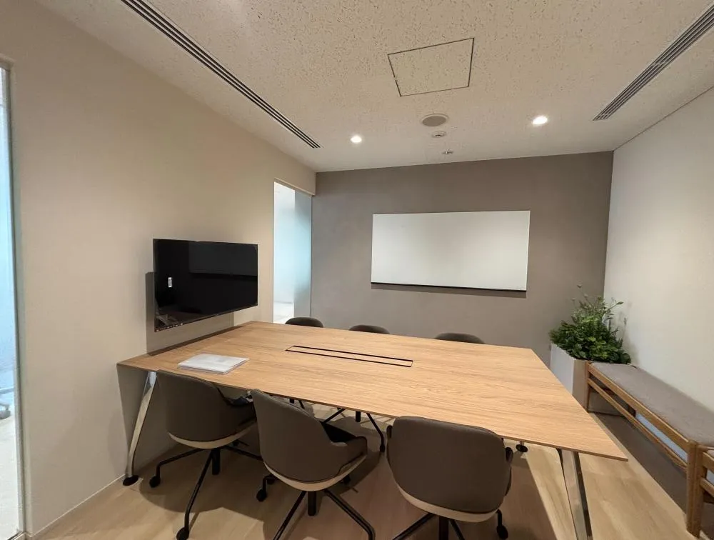 希少な新宿エリア フルセットアップオフィスの居抜き賃貸オフィス物件(約45坪) ｜居抜きオフィス物件検索サイト【vivit-ビビット】（5）