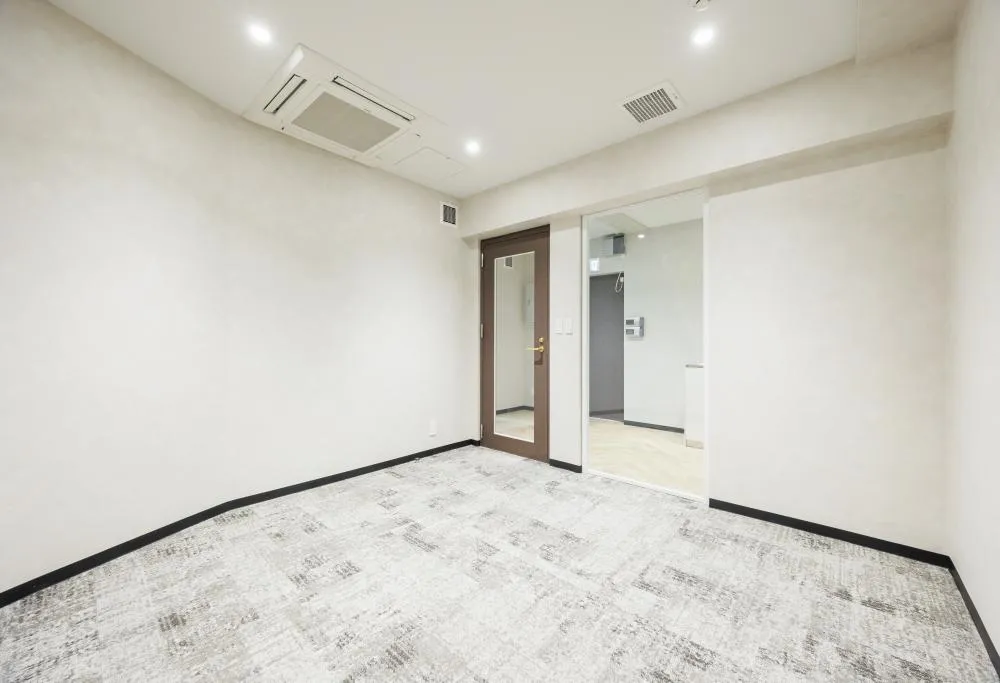 会議室1部屋造作済み 複数路線利用可能エリアの居抜き賃貸オフィス物件(約25坪) ｜居抜きオフィス物件検索サイト【vivit-ビビット】（4）