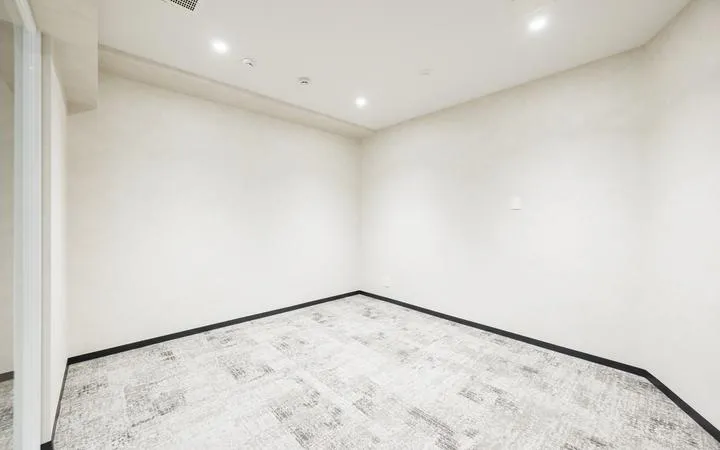 会議室1部屋造作済み 複数路線利用可能エリアの居抜き賃貸オフィス物件(約25坪) ｜居抜きオフィス物件検索サイト【vivit-ビビット】（7）