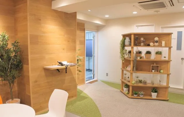 東京都港区北青山の居抜き賃貸オフィス物件(約40坪) ｜居抜きオフィス物件検索サイト【vivit-ビビット】（1）